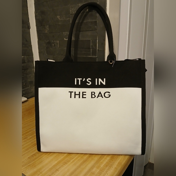 Kate Spade NWOT Target Collab "Its In The Bag" Large Black & White Tote - Picture 1 of 10